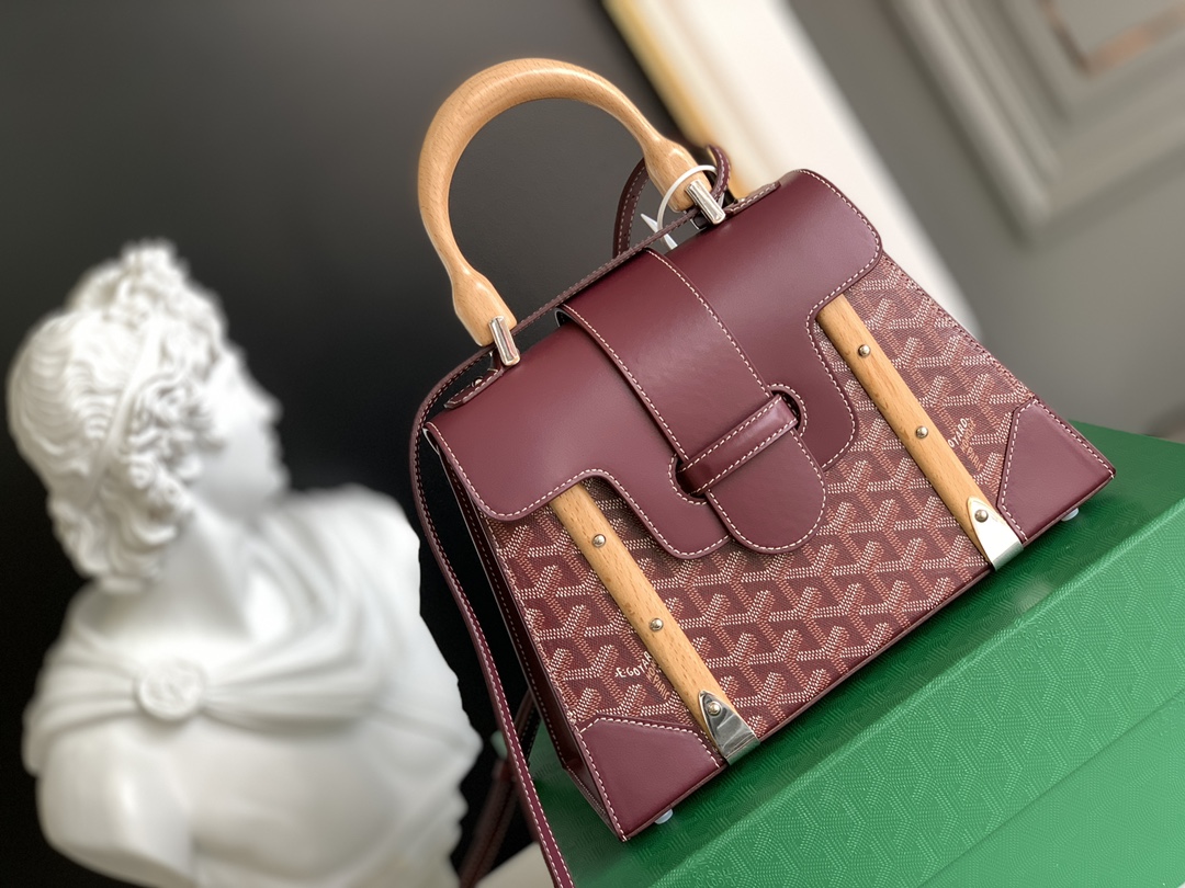 Saigon PM Bag Handbag Shoulder Bag In Burgundy